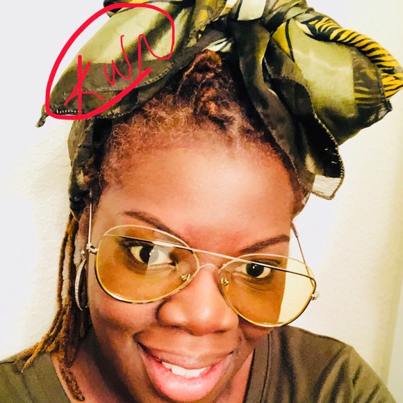 (NWT) Designer KWN eyewear - Picture 3 of 8